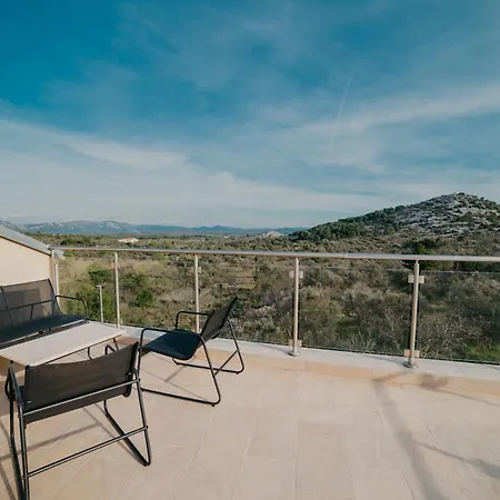 Lavender With Pool And Wellness Villa