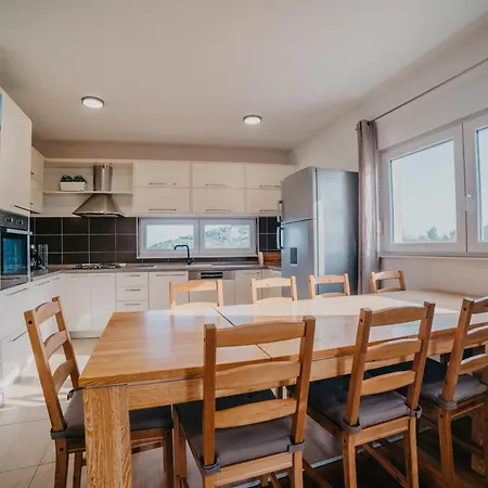 Lavender With Pool And Wellness Villa *