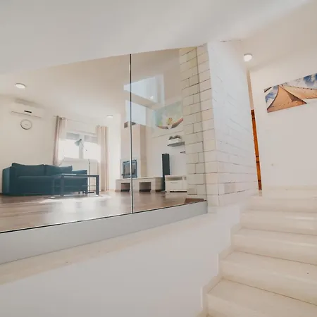 Lavender With Pool And Wellness * Drage