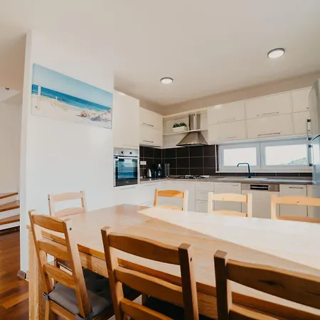 Lavender With Pool And Wellness Villa *