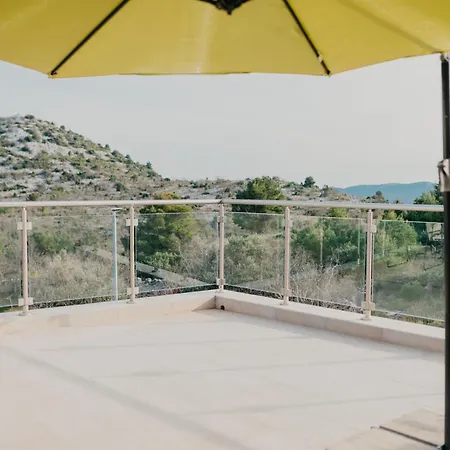 Lavender With Pool And Wellness Drage