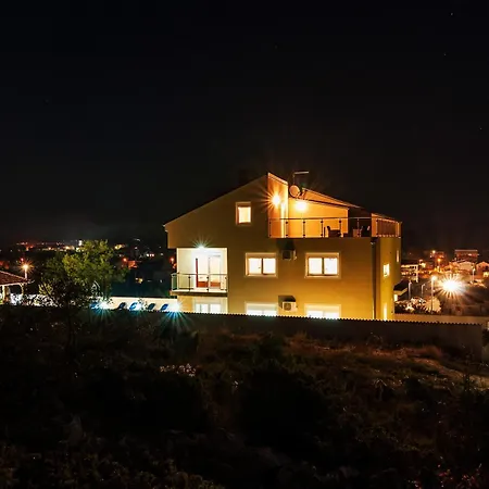 Lavender With Pool And Wellness *