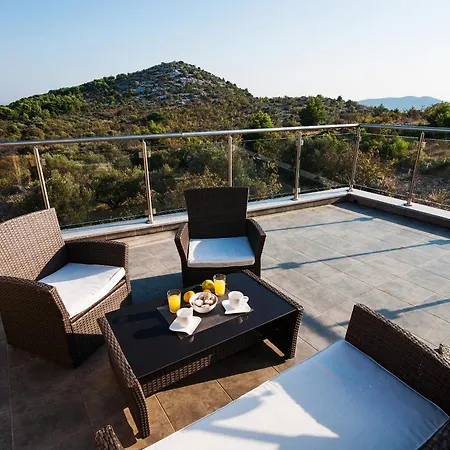 Lavender With Pool And Wellness