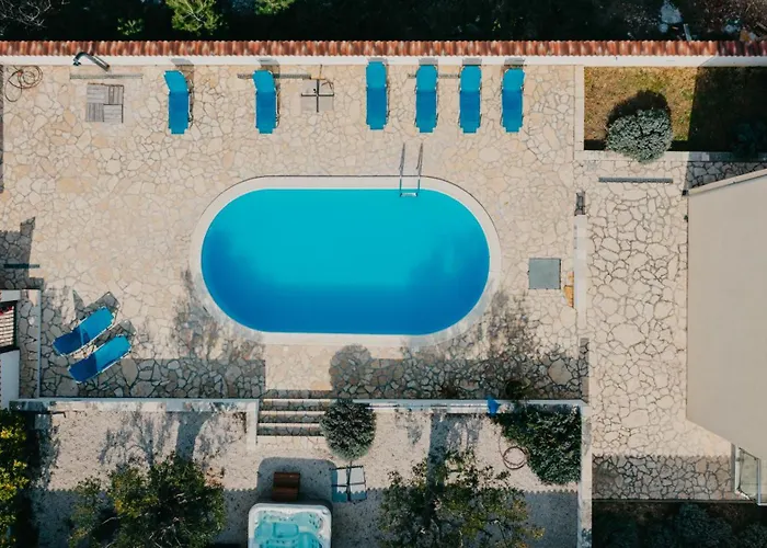 Lavender With Pool And Wellness 别墅 *
