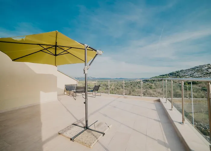 Lavender With Pool And Wellness Вилла