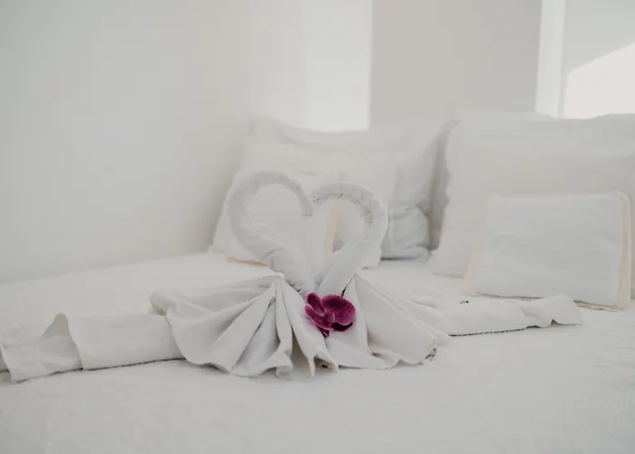 Lavender With Pool And Wellness Вилла *