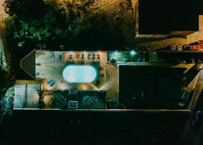Lavender With Pool And Wellness 别墅
