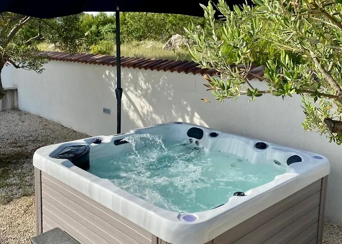 别墅 Lavender With Pool And Wellness 德拉格