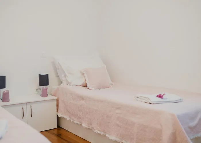 Вилла Lavender With Pool And Wellness