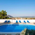Lavender With Pool And Wellness Villa *