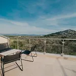 Lavender With Pool And Wellness Villa