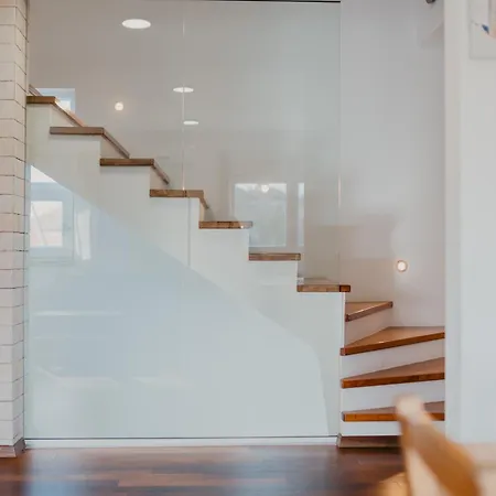 Villa Lavender With Pool And Wellness