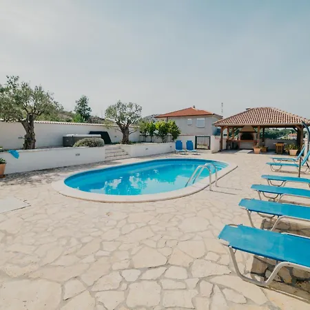 Dva With Pool And Wellness Villa *