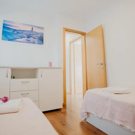 Dva With Pool And Wellness Villa Drage