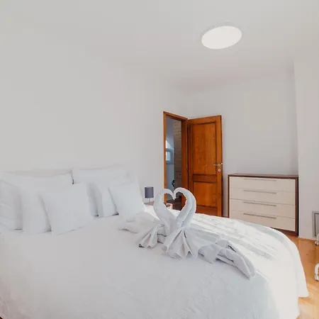 Lavender With Pool And Wellness Drage