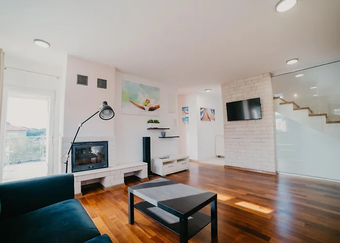 Villa Lavender With Pool And Wellness Drage