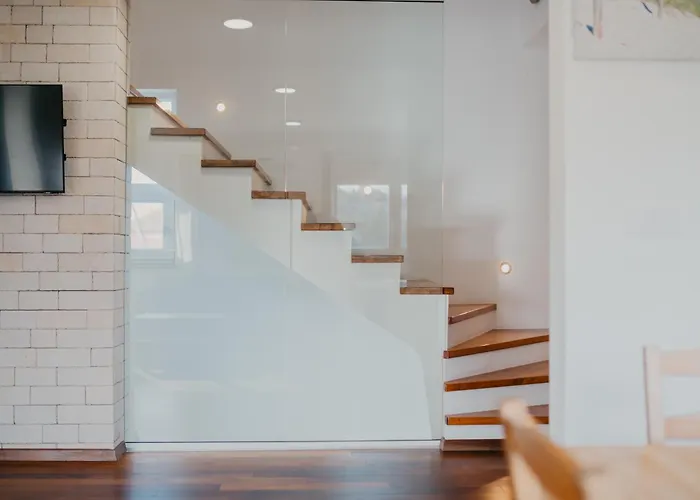 빌라 Lavender With Pool And Wellness